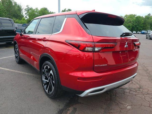 new 2024 Mitsubishi Outlander car, priced at $38,460