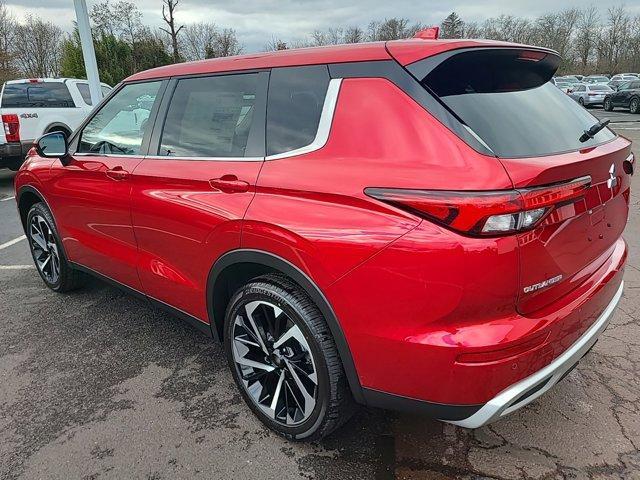 new 2024 Mitsubishi Outlander car, priced at $38,355