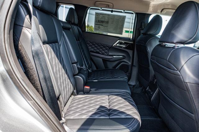 new 2025 Mitsubishi Outlander car, priced at $41,465