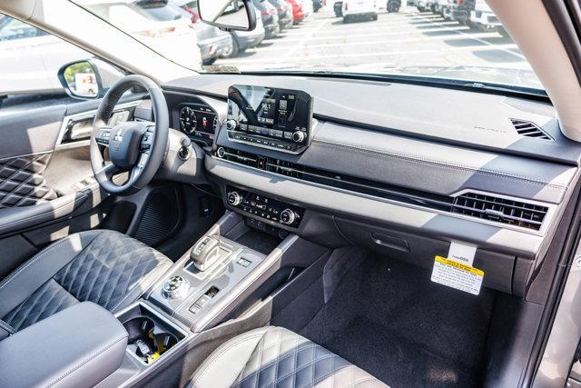 new 2025 Mitsubishi Outlander car, priced at $41,465