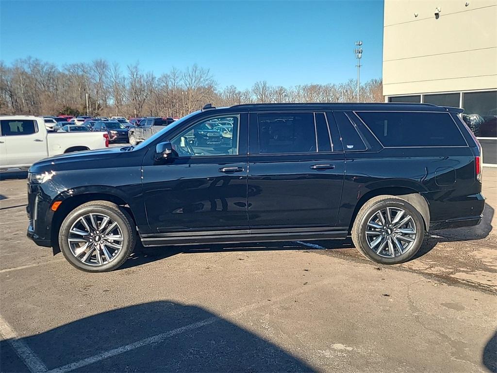 used 2022 Cadillac Escalade ESV car, priced at $71,990