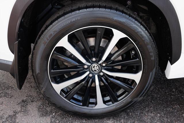used 2022 Toyota Highlander car, priced at $34,490