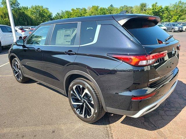 new 2024 Mitsubishi Outlander car, priced at $38,070