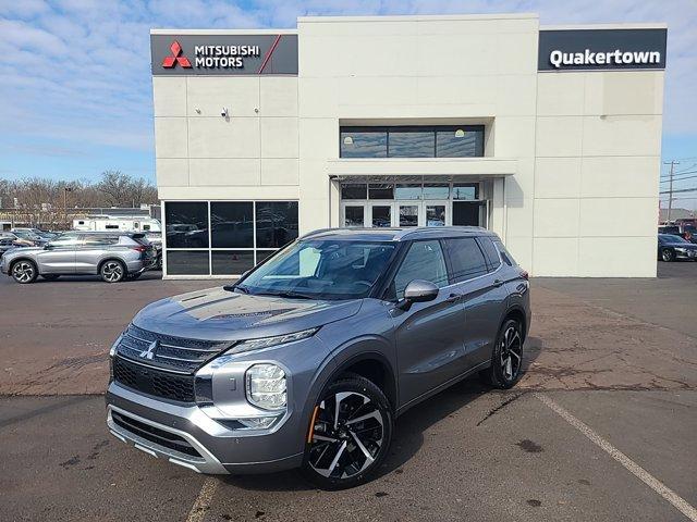 new 2024 Mitsubishi Outlander car, priced at $39,015