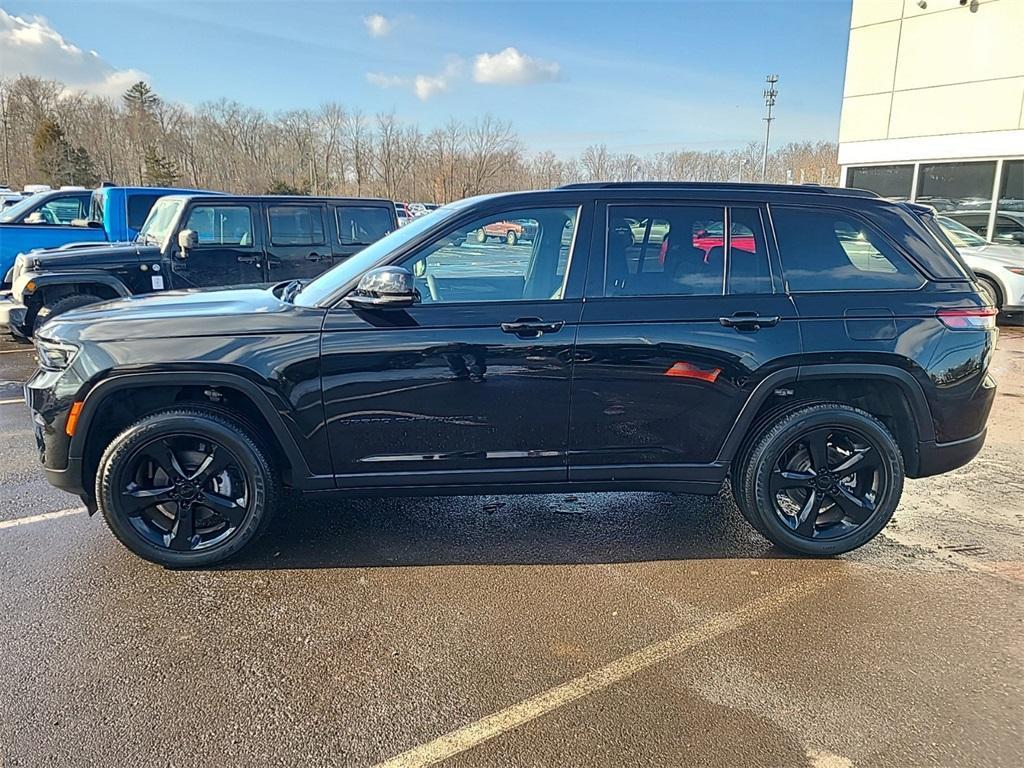 used 2023 Jeep Grand Cherokee car, priced at $33,990