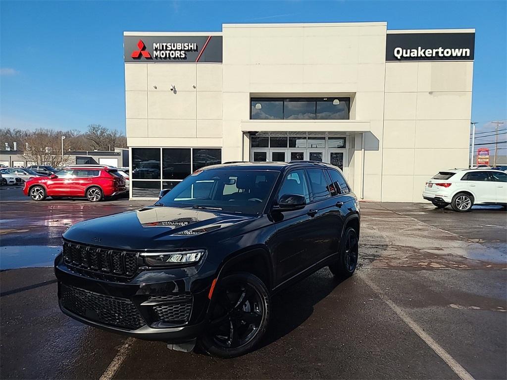 used 2023 Jeep Grand Cherokee car, priced at $33,990