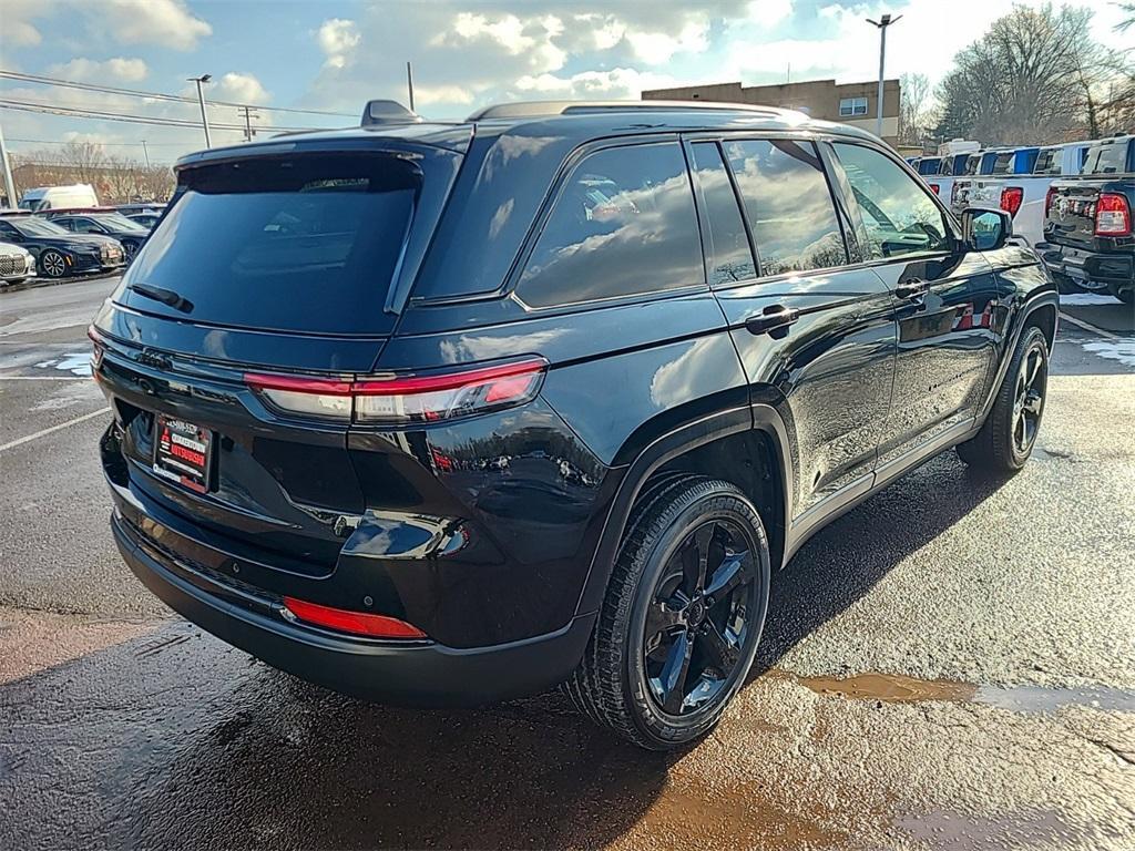 used 2023 Jeep Grand Cherokee car, priced at $33,990