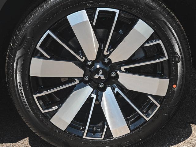 new 2025 Mitsubishi Outlander car, priced at $41,810