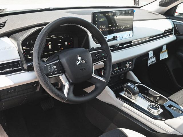 new 2025 Mitsubishi Outlander car, priced at $41,810
