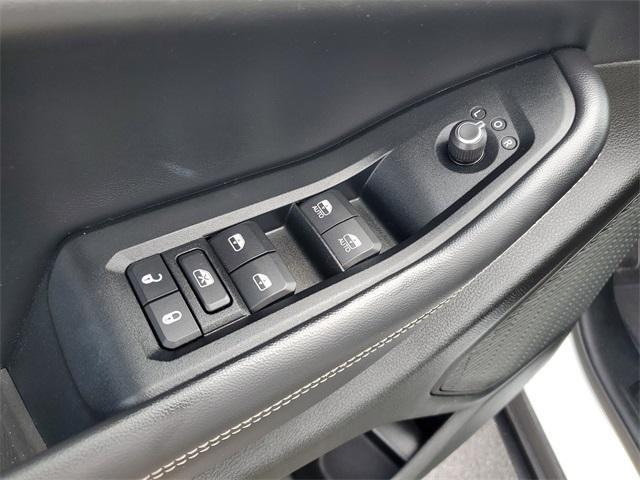 used 2023 Jeep Grand Cherokee car, priced at $20,977