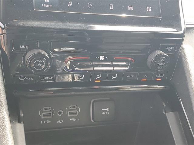 used 2023 Jeep Grand Cherokee car, priced at $20,977