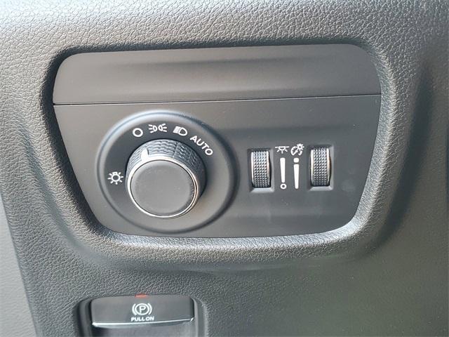 used 2023 Jeep Grand Cherokee car, priced at $20,977