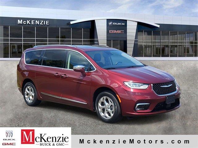 used 2021 Chrysler Pacifica car, priced at $25,000