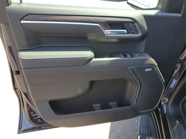 new 2025 GMC Sierra 1500 car, priced at $56,575