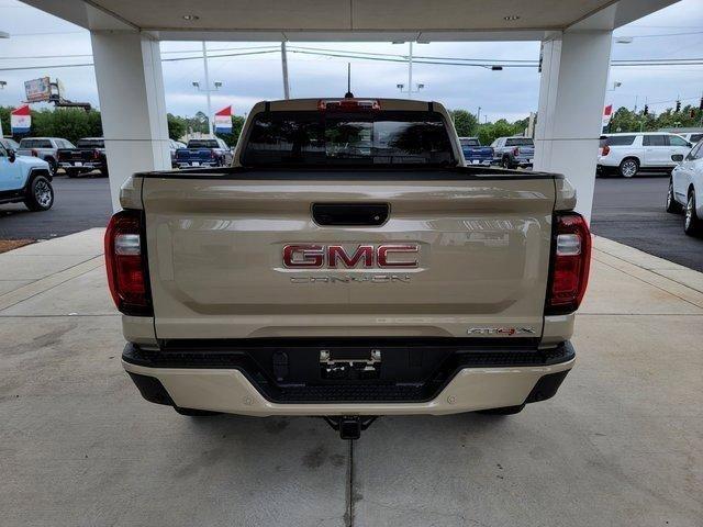 new 2024 GMC Canyon car