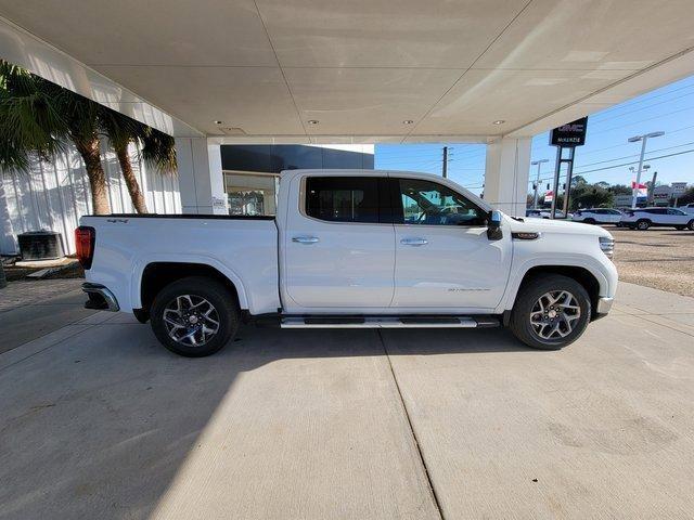 new 2024 GMC Sierra 1500 car, priced at $62,240