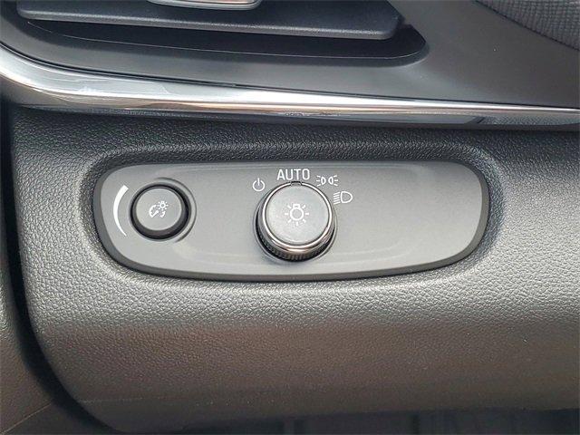 new 2025 Buick Envista car, priced at $26,780