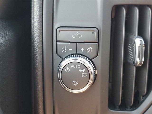 new 2025 GMC Sierra 1500 car, priced at $42,720