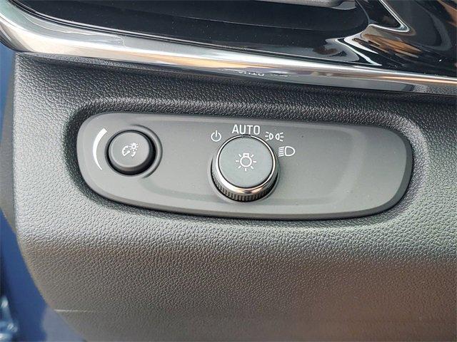 new 2025 Buick Envista car, priced at $28,930
