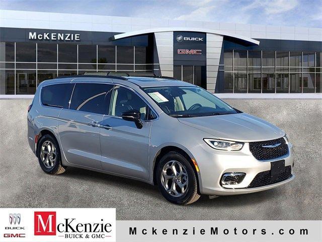 used 2024 Chrysler Pacifica car, priced at $39,806