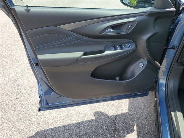 new 2025 Buick Envista car, priced at $29,525