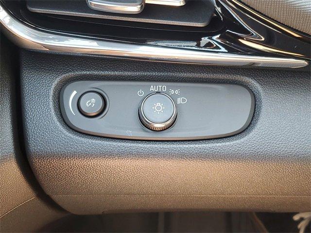 new 2025 Buick Envista car, priced at $29,525