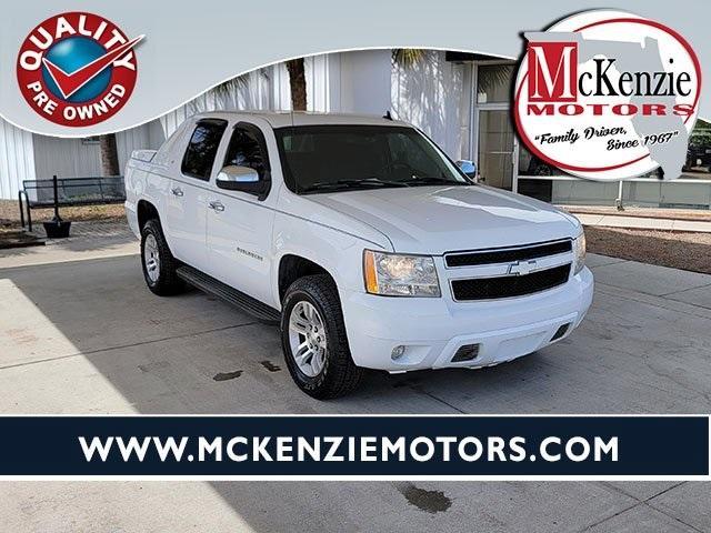 used 2008 Chevrolet Avalanche car, priced at $10,980