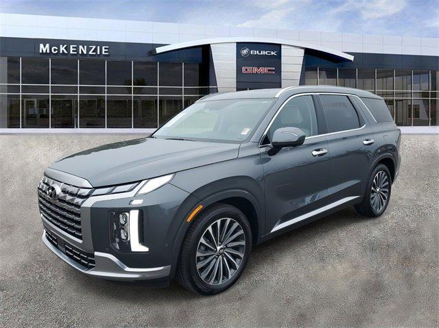 used 2024 Hyundai Palisade car, priced at $45,700