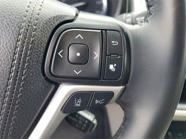 used 2019 Toyota Highlander car, priced at $28,788