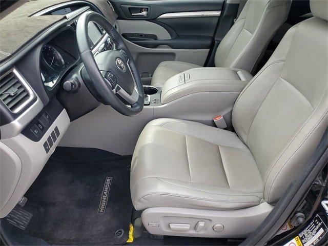 used 2019 Toyota Highlander car, priced at $28,788