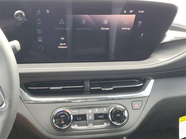 new 2025 Buick Envista car, priced at $26,085