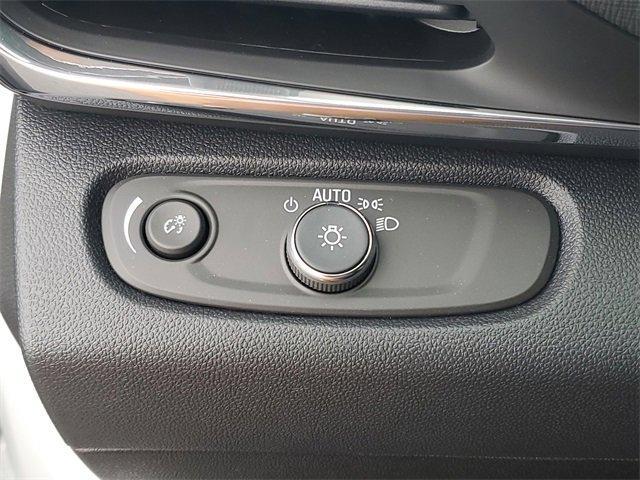 new 2025 Buick Envista car, priced at $25,715
