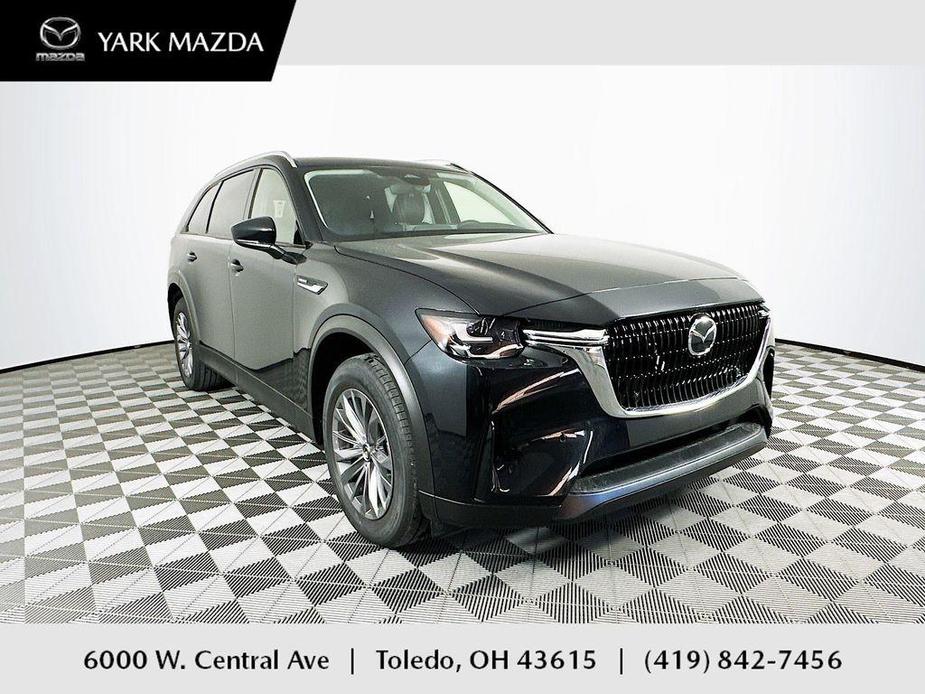 new 2025 Mazda CX-90 car