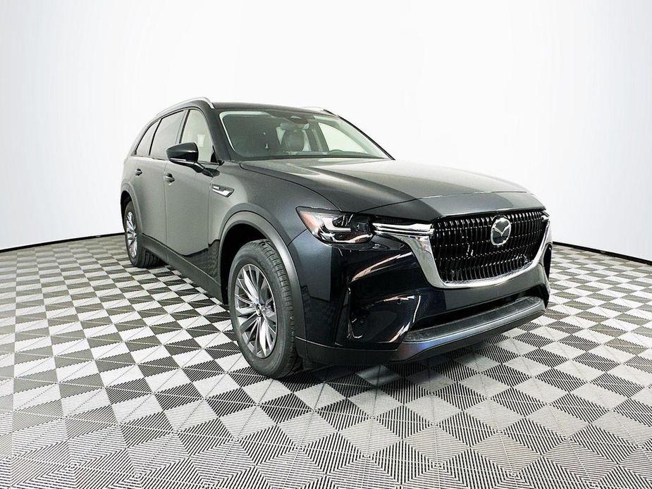 new 2025 Mazda CX-90 car