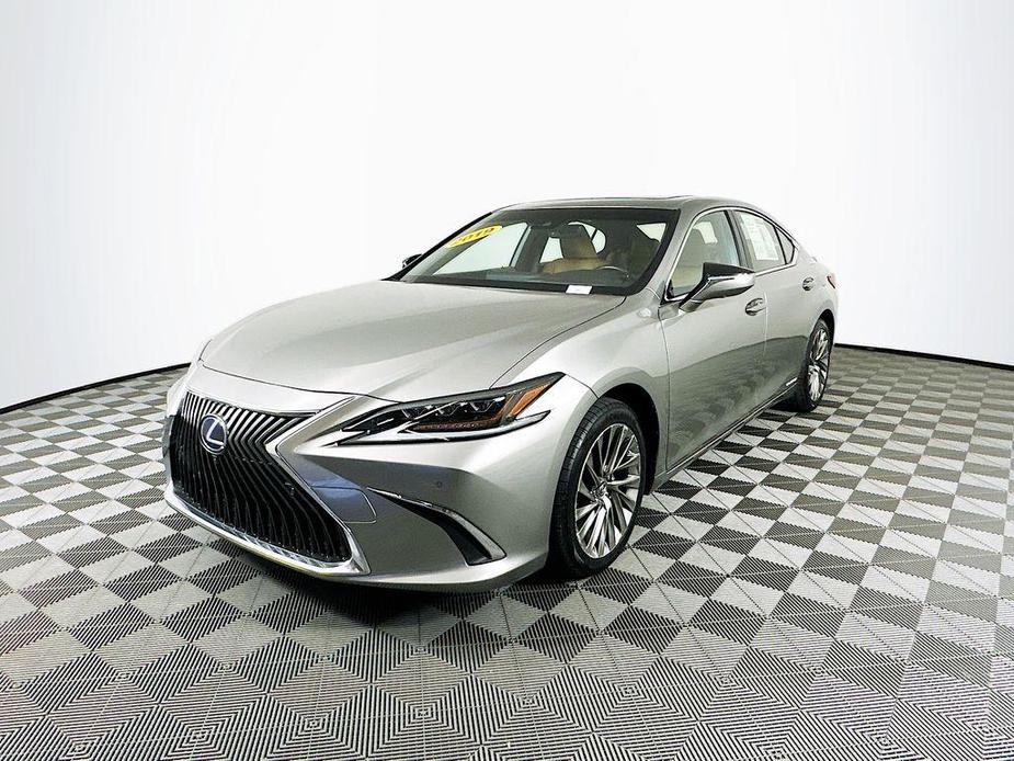 used 2019 Lexus ES 300h car, priced at $31,475