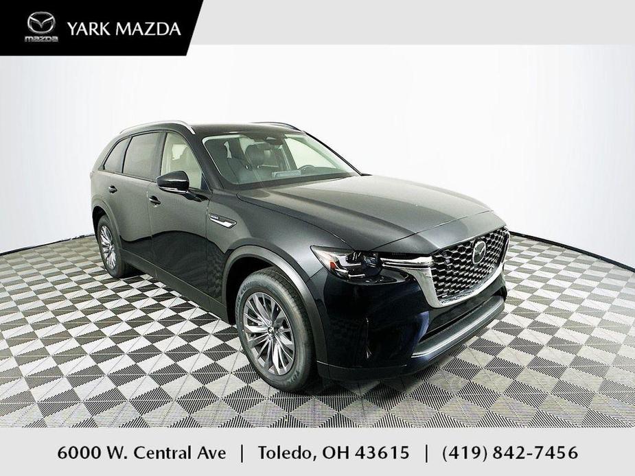 new 2025 Mazda CX-90 car, priced at $39,600