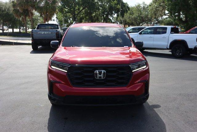 used 2025 Honda Pilot car, priced at $38,500