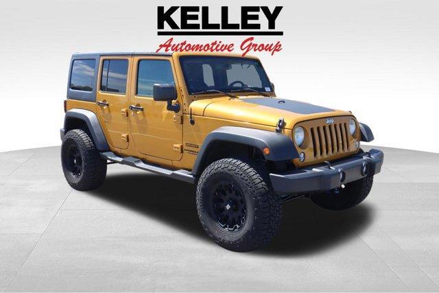 used 2014 Jeep Wrangler Unlimited car, priced at $21,585