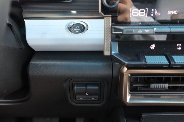 new 2025 GMC HUMMER EV Pickup car, priced at $99,000