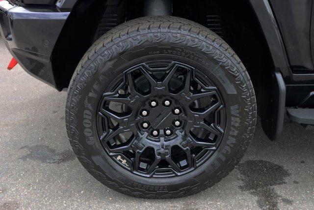 new 2025 GMC HUMMER EV Pickup car, priced at $94,000