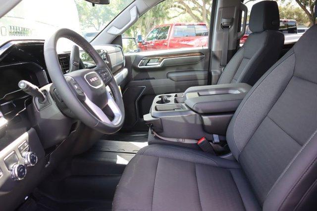 new 2025 GMC Sierra 1500 car, priced at $51,252