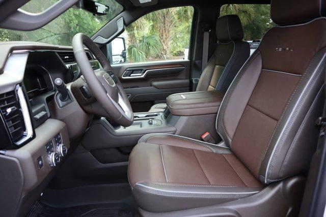 new 2025 GMC Sierra 2500 car, priced at $80,000