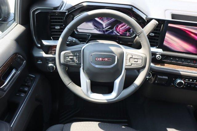 new 2025 GMC Sierra 1500 car, priced at $52,370