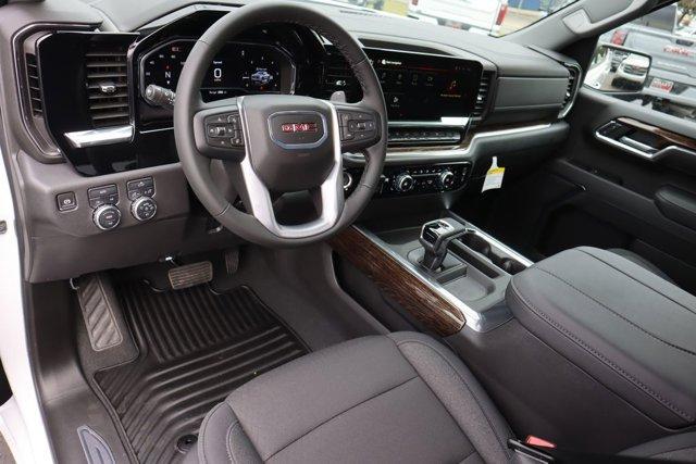 new 2025 GMC Sierra 1500 car, priced at $52,370