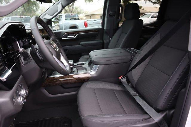 new 2025 GMC Sierra 1500 car, priced at $52,370