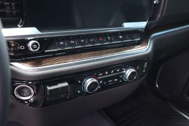 new 2025 GMC Sierra 1500 car, priced at $52,260