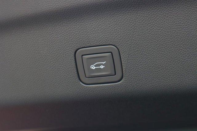 new 2025 GMC Yukon XL car, priced at $88,000