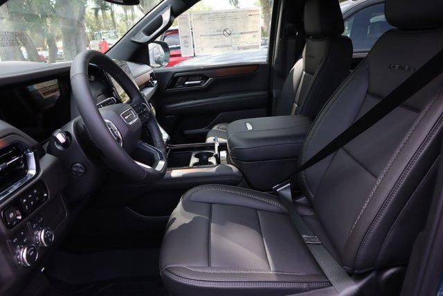 new 2025 GMC Yukon XL car, priced at $88,000