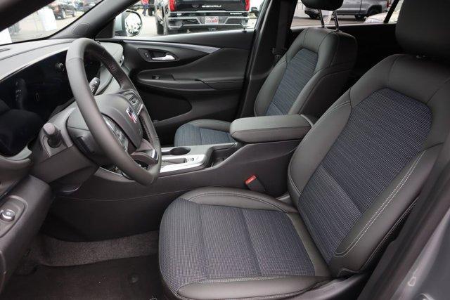 new 2025 Buick Envista car, priced at $25,750