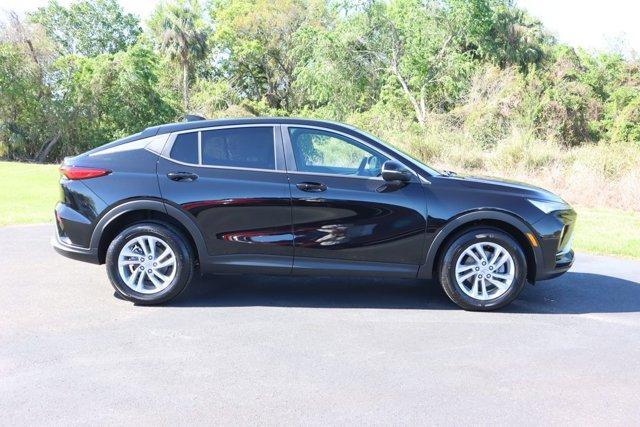 new 2025 Buick Envista car, priced at $26,500